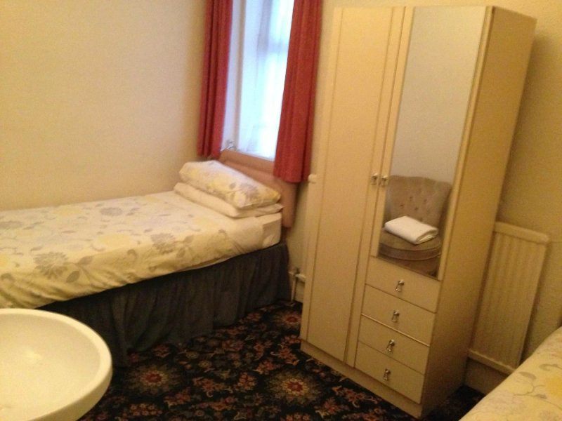 Oaklands Guesthouse