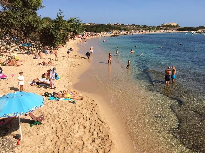 SPACIOUS HOUSE DIRECTLY ON THE SEA with free Wi-Fi