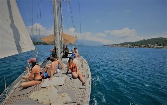 A Day Out On Yacht Monty B