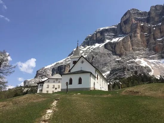 I santuari di Santa Croce e Oies