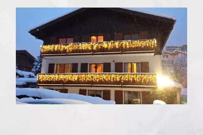 NICE DUPLEX DS CHALET IN THE CENTER OF MAGNIFICENT AV CHAMONIX MONT BLANC ON
