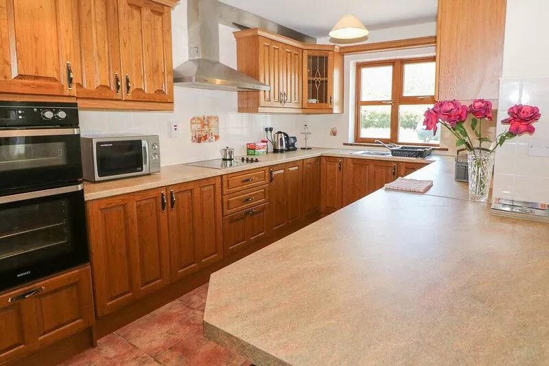 DOONEEN, family friendly in Castletownshend, County Cork