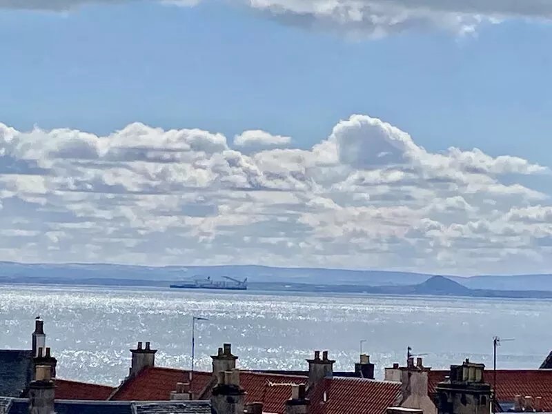 Anchor Cottage - private parking, sleeps 5