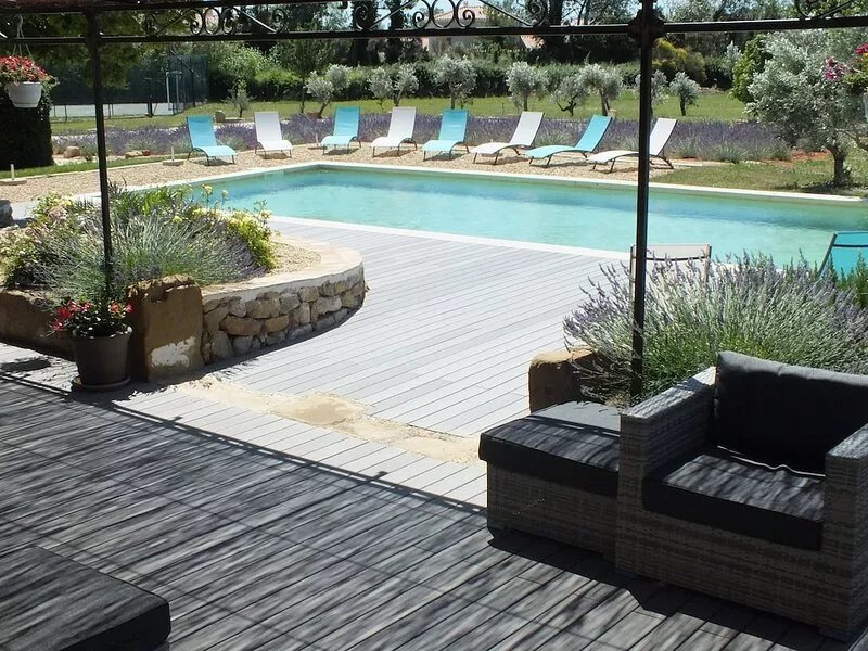 Beautifully reformed house amid the olive trees. Exit Eyguières, heated pool