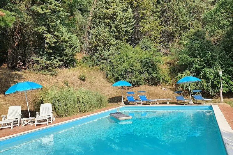 Very private 4 bed villa with pool walk to village & restaurants, amazing views!