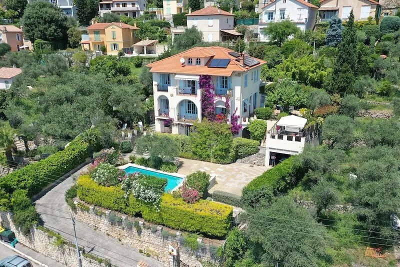 Apartment lux 1 bedroom, independent in villa, swimming pool, view Grasse and