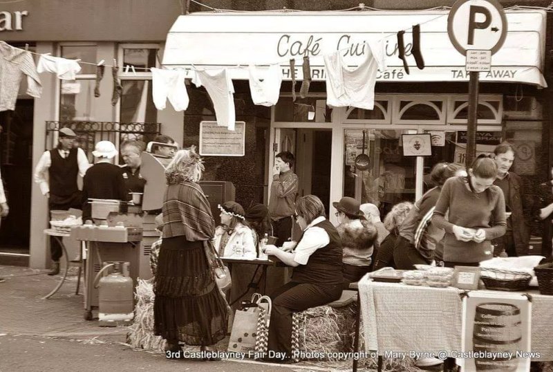 Cozy Cafe