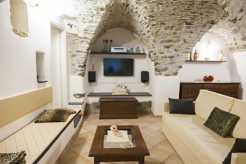 House of the sun - nice apartment for 5 people, with garden and pool