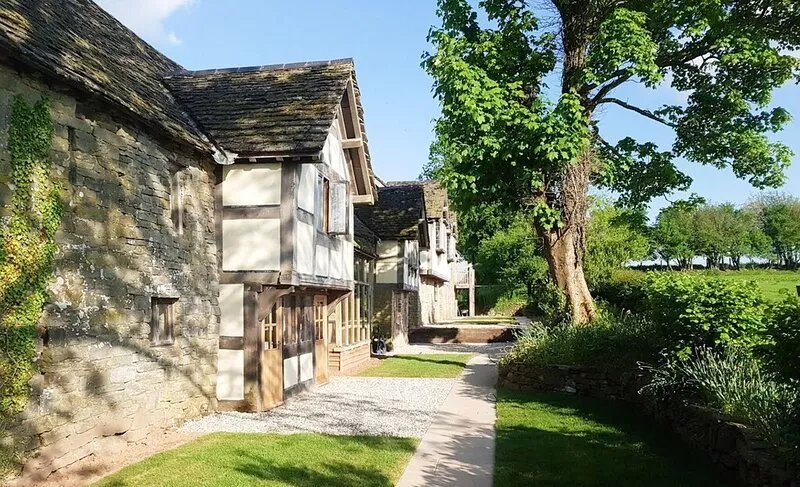 No 7 The Threshing Barn. Sleeps 6