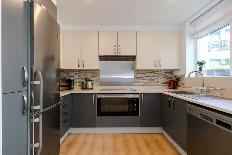 Luxury newly renovated 3-bedroom, 2-bathroom mews house in Hampstead London