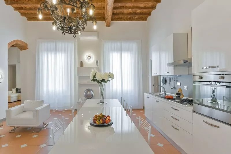 Brand New Stylish and Spacious 3 BR 3 BTH Apt w/ made in Italy Furniture