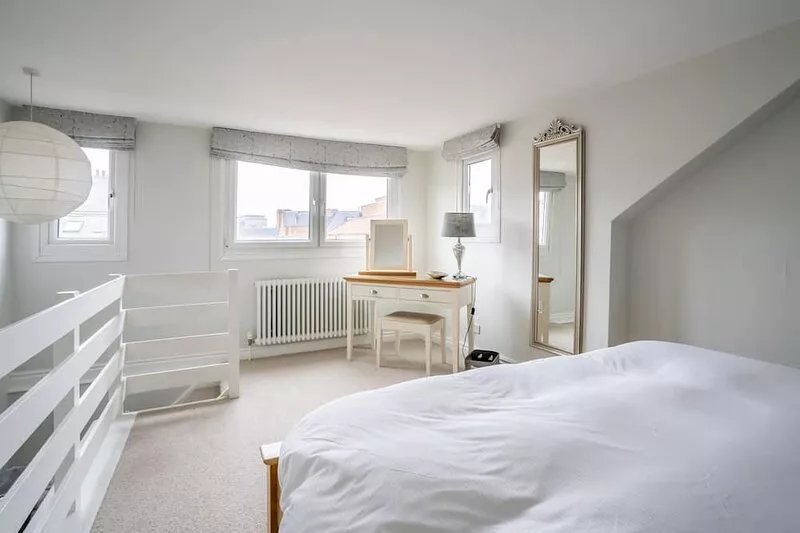 22 Buckingham Street - sleeps 4 guests  in 2 bedrooms