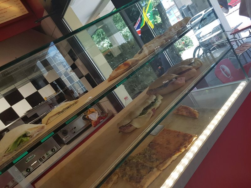 Pizzeria Fast Food Stop & Go