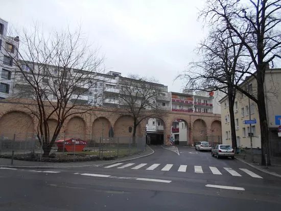 Staufermauer