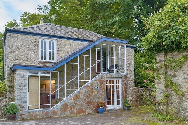2 bedroom accommodation in Lostwithiel