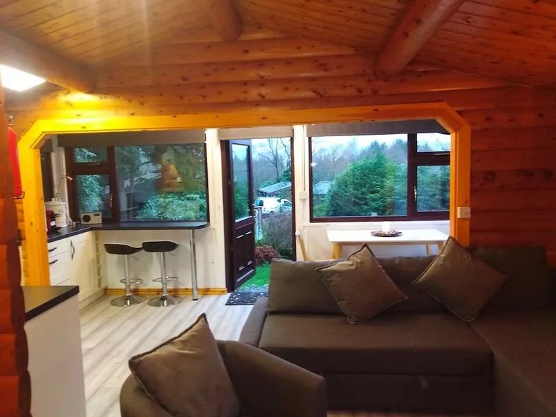 Beautiful  refurbished log cabin nestled in the heart of Snowdonia.