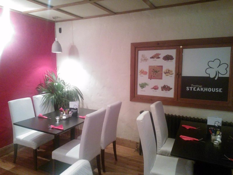 Dowling's Bar & Restaurant