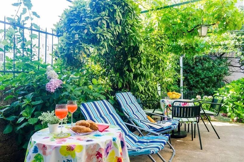 Apartment Tranquilo Garden - One Bedroom Apartment with Terrace and Garden View