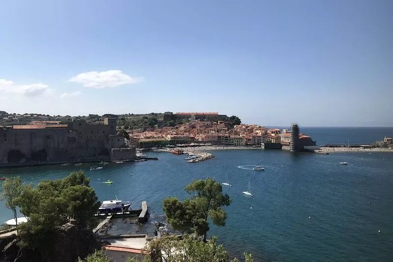 Two-bedroom apartment in the heart of Collioure