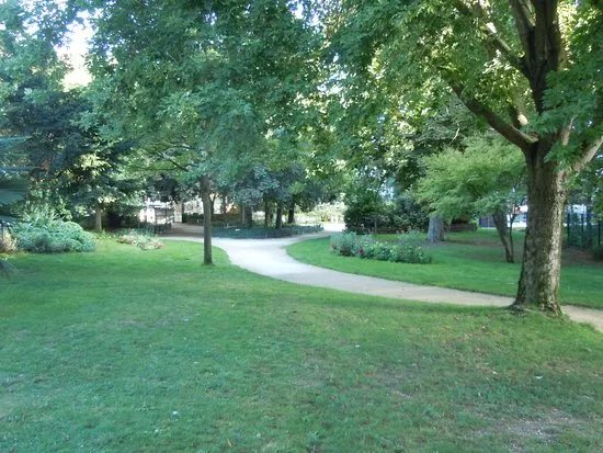 Jardin de l'Hospice Debrousse