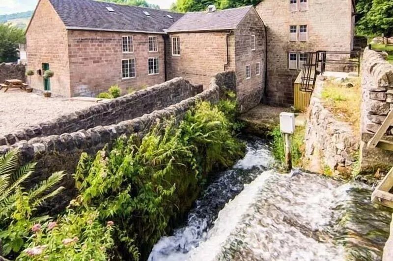 THE MALTHOUSE, family friendly, luxury holiday cottage in Cromford