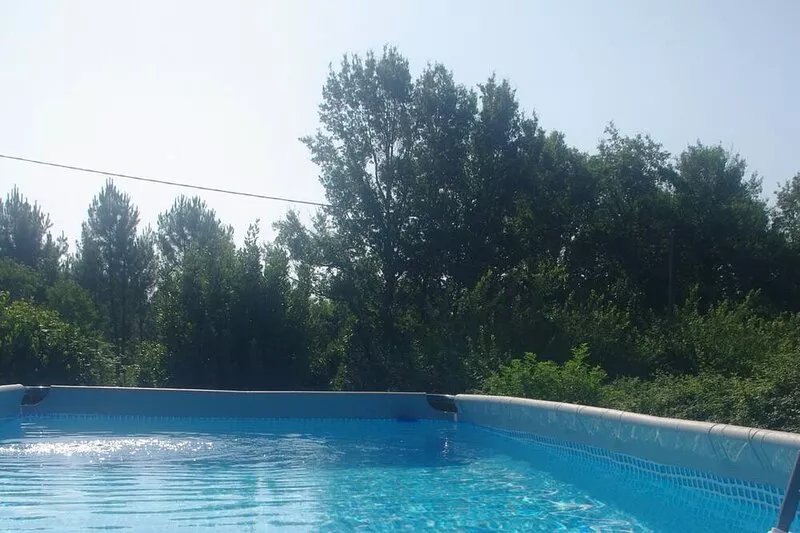 At the heart of the "Ferme de Queyron": quietude and welfare !