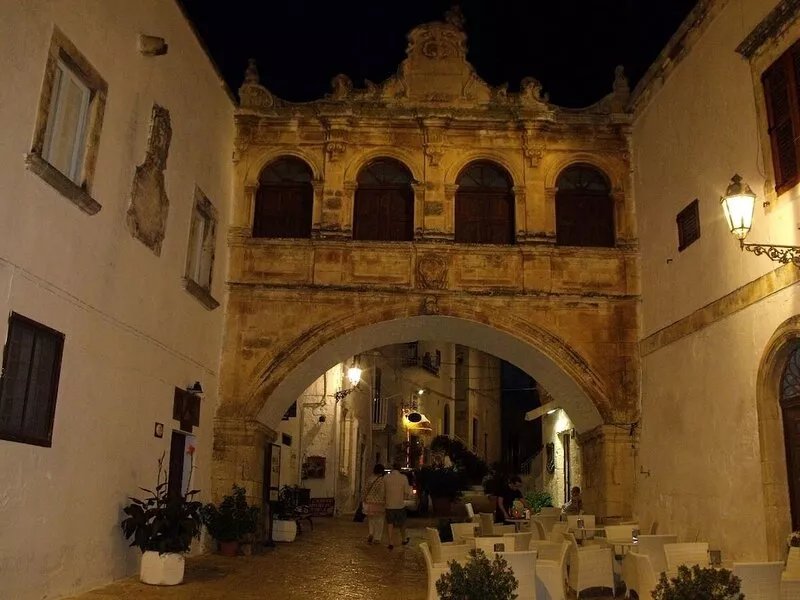 Magnificent villa close to the historic town of Ostuni and beaches