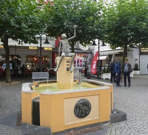 Brunnen Am Marktplatz