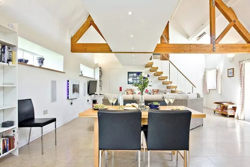 Spacious barn conversion in idyllic surroundings, perfect for an escape with