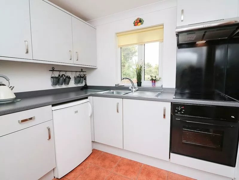 BLAENYWAWR ANNEXE, country holiday cottage in Aberaeron