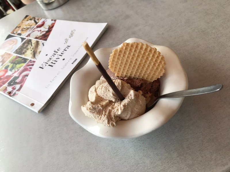 Riviera Eisdiele Und Cafe