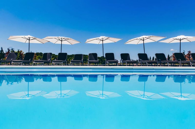 YOUness Clinic & Retreats