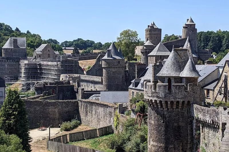 View of Mt St Michel and Normandy countryside, ideally located, pleasant