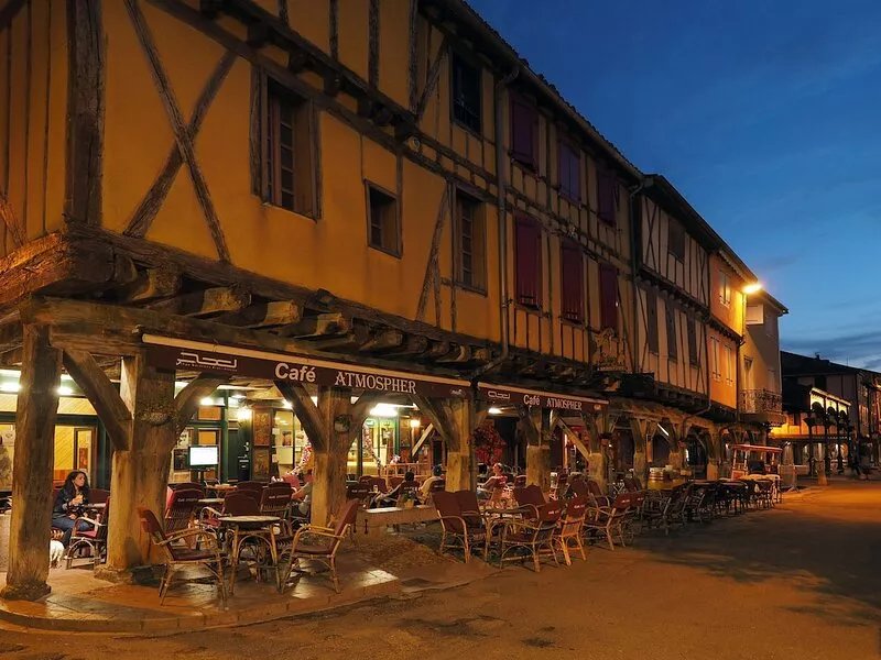 Delightful cottage in grounds of Cathar chateau, near Mirepoix and Carcassonne