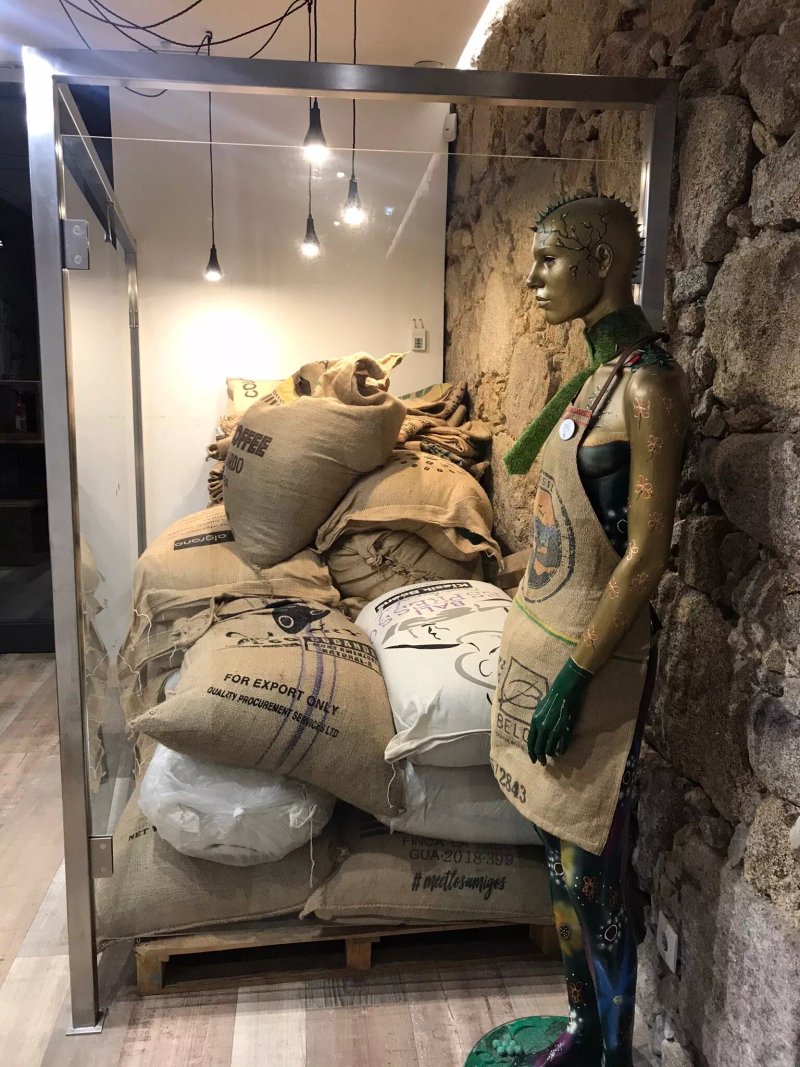 7 Gaia Roaster Apartments