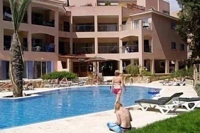 Large sun terrace, balcony, two pools, all major UK TV channels & unlimited wif