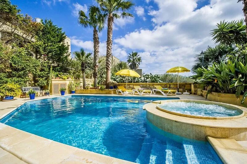 Serenity Studio with amazing views and a communal pool in self-catering villa