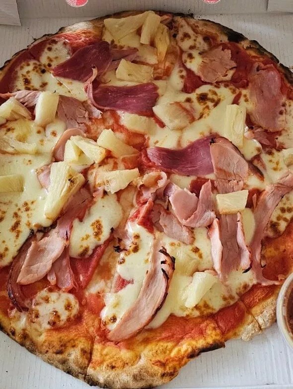 Red House Coffee Bar & Pizzeria
