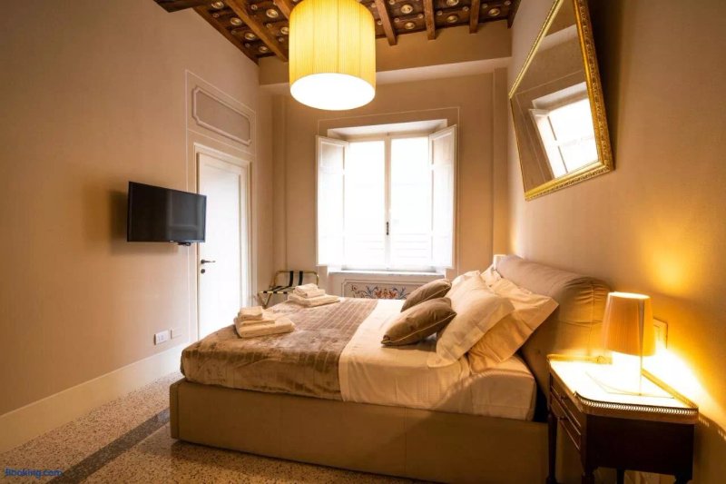 Noble Floor - Luxury Apartments