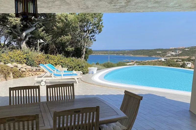 Stunning Villa with pool for exclusive use, near the sea in Porto Cervo