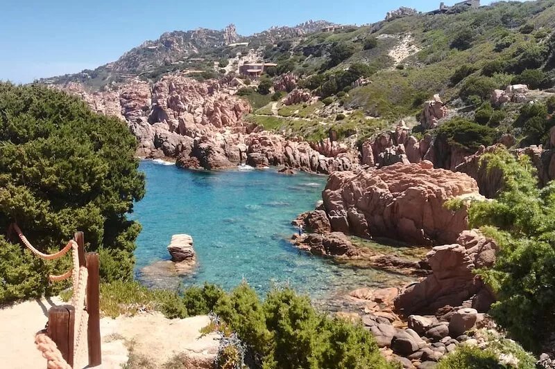 LI STREGHI villa with shared private pool. Gorgeous view of the sea.