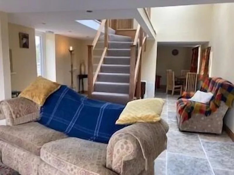 Cosy 2-Bed Cottage with Garden near Carlisle