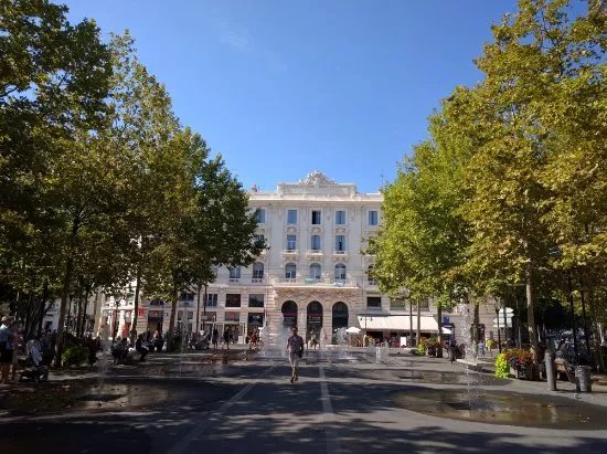 Place du General de Gaulle