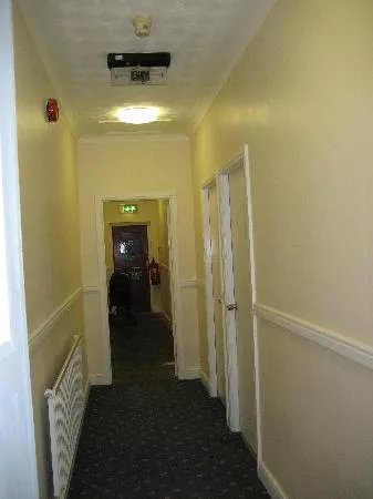 Sandown Hotel