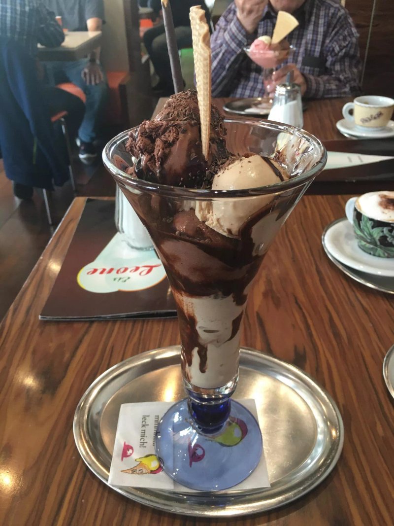 Eiscafe Leone