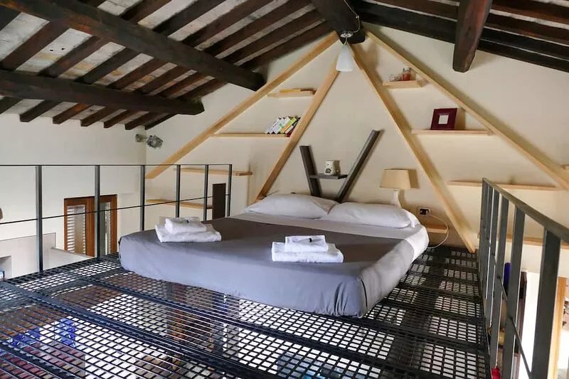 Abode of the Acetari in Campo de 'Fiori