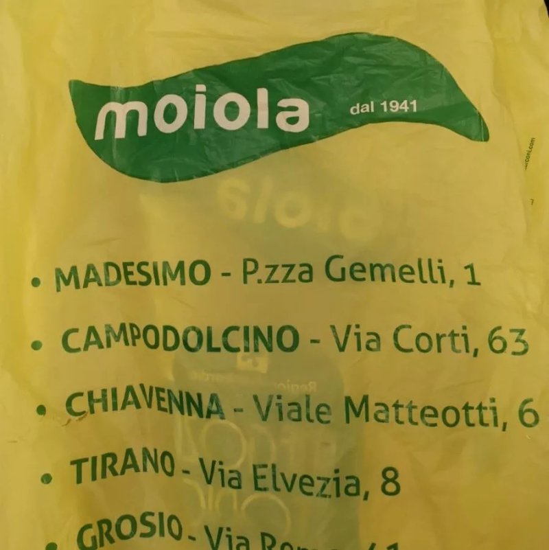 Moiola Market