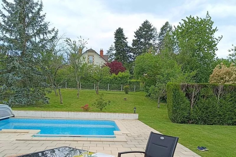 Maison de Vacances Avec Piscine et Jardin Arboré