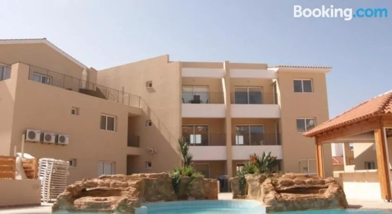 Kronos Holiday Apartments