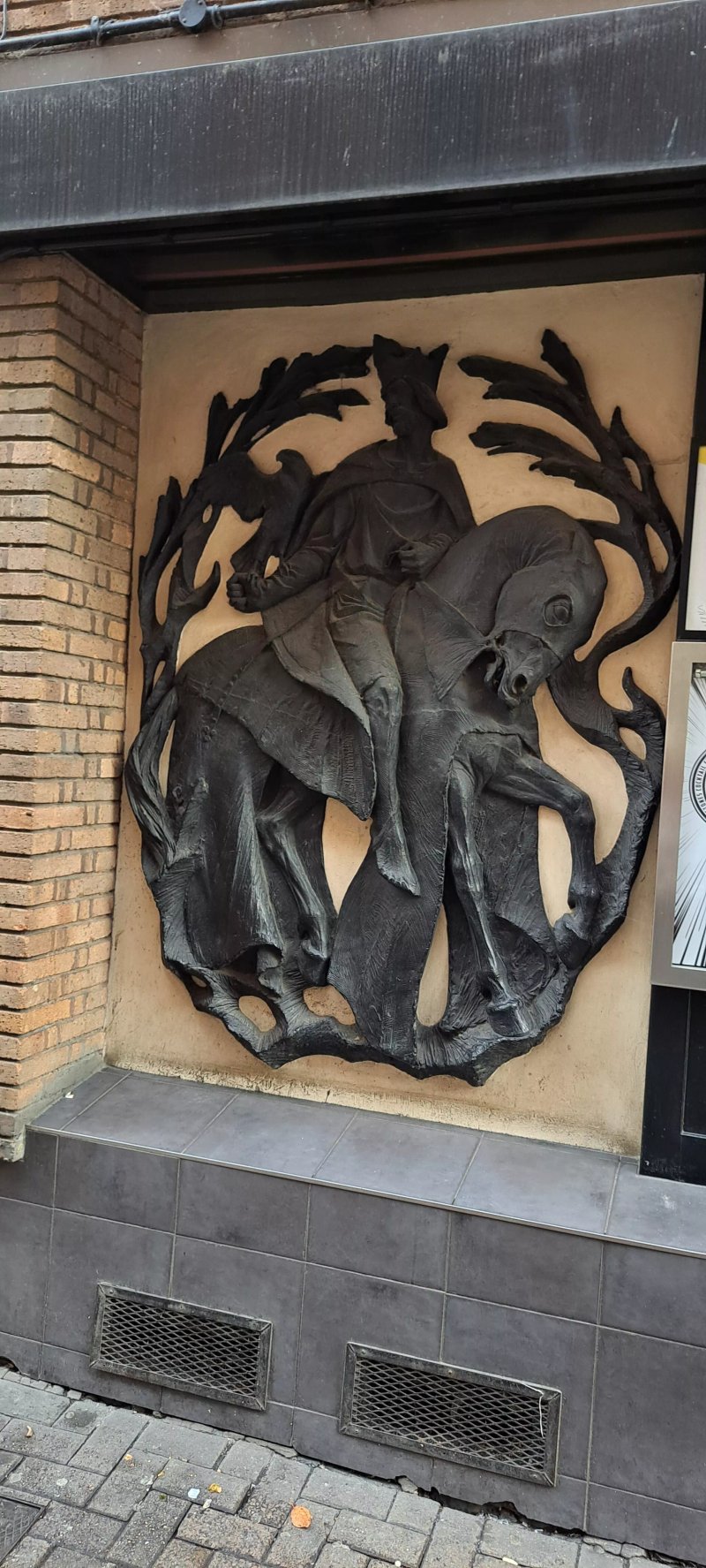 Statue To King John